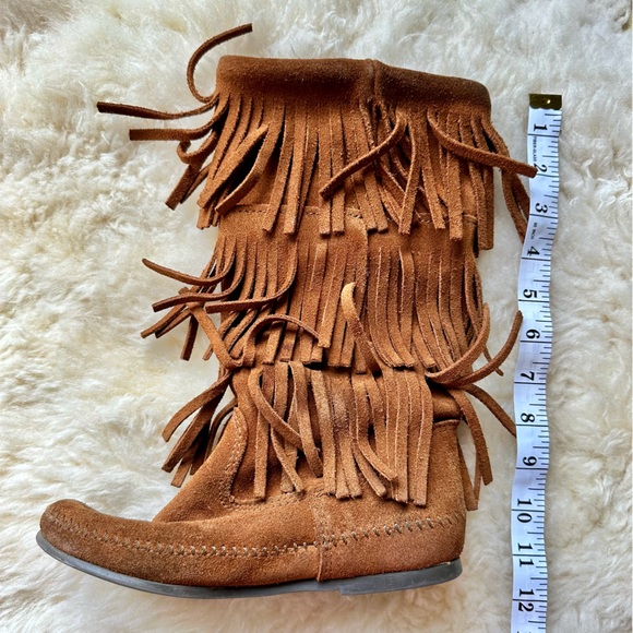 Minnetonka Moccasin 3-layer Fringe Suede Leather Tall Boots - Picture 11 of 16